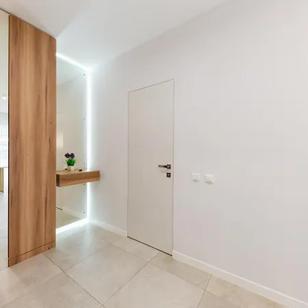 Luxury Apartments “Bozdosh” Uschhorod Exterior foto