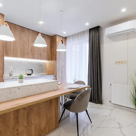 Luxury Apartments “Bozdosh” Uschhorod Exterior foto