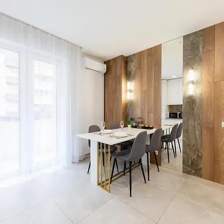 Luxury Apartments “Bozdosh” Uschhorod Exterior foto
