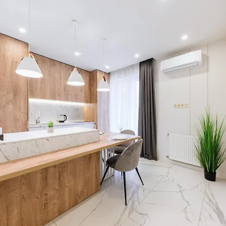 Luxury Apartments “Bozdosh” Uschhorod Exterior foto