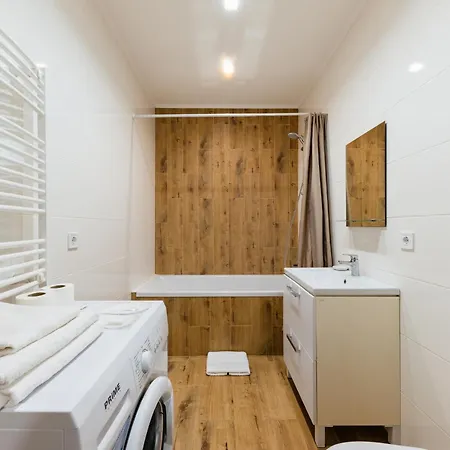 Luxury Apartments “Bozdosh” Uschhorod Exterior foto